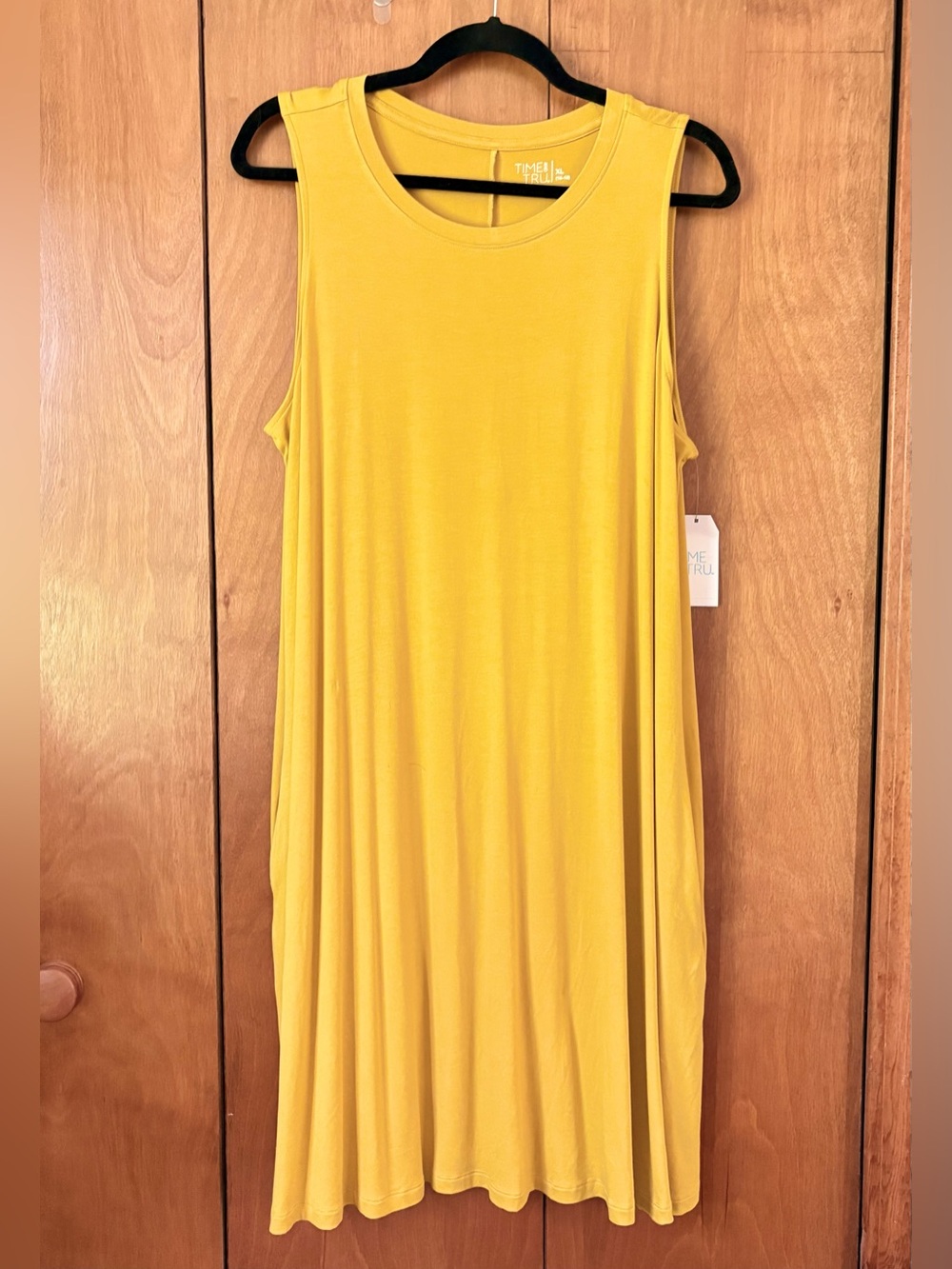 Time and Tru Golden Mustard Dress Pockets
X-Large NWT